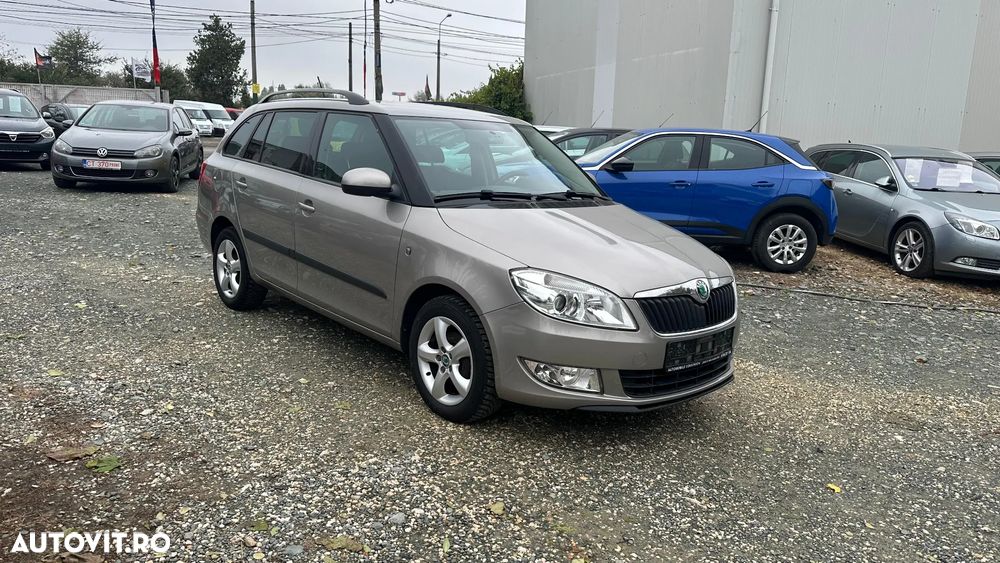 Skoda Fabia 1.2 TSI Ambiente - 10