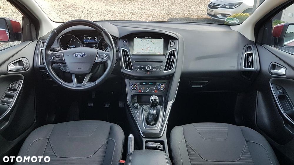 Ford Focus 1.5 EcoBlue Start-Stopp-System TITANIUM STYLE - 14