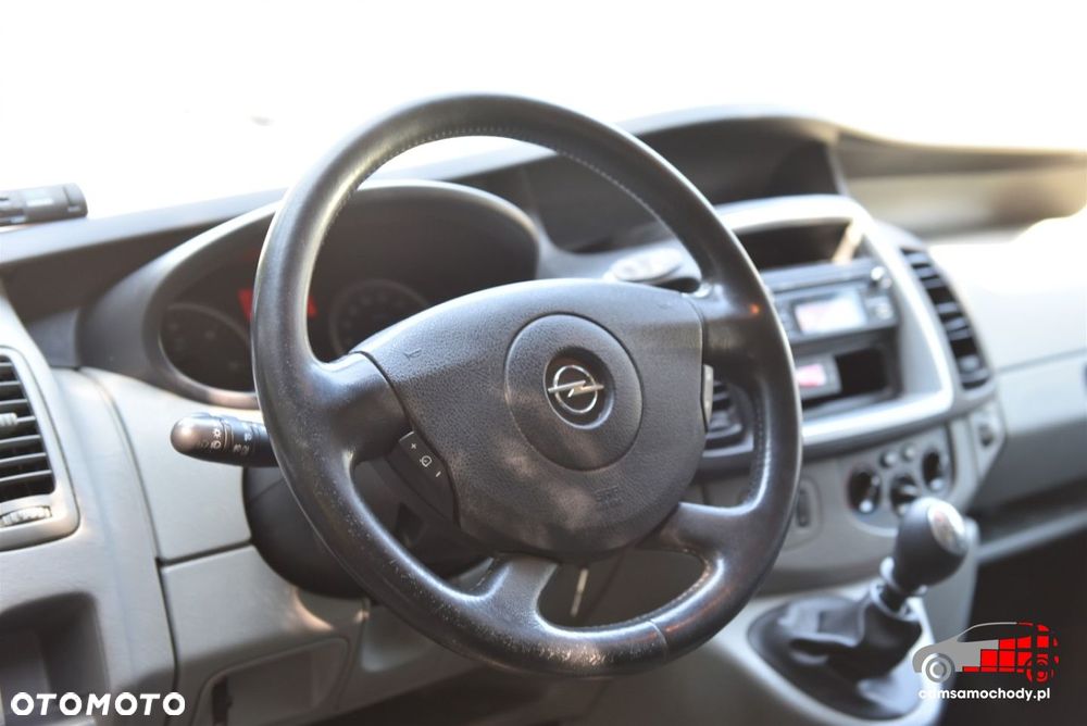 Opel Vivaro - 17
