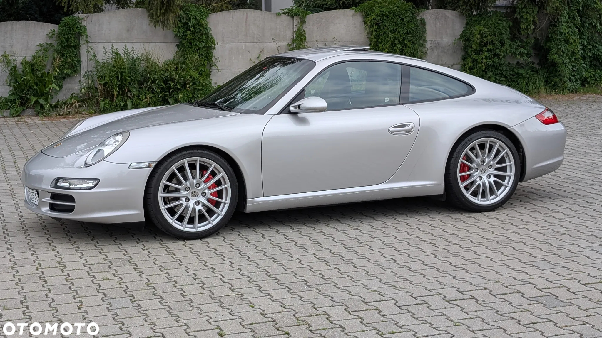 Porsche 911 Carrera S - 2