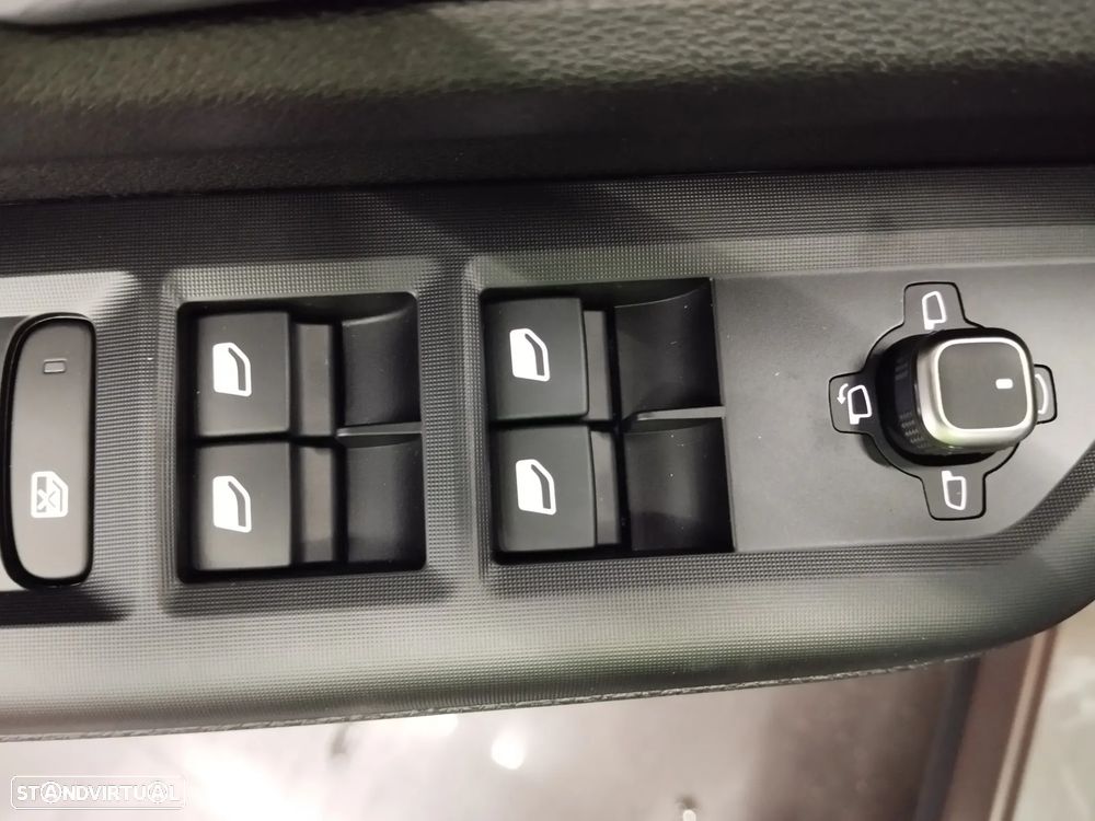 Jeep Compass 74 kWh Altitude - 27