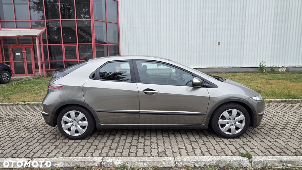 Honda Civic 1.8 Comfort - 2