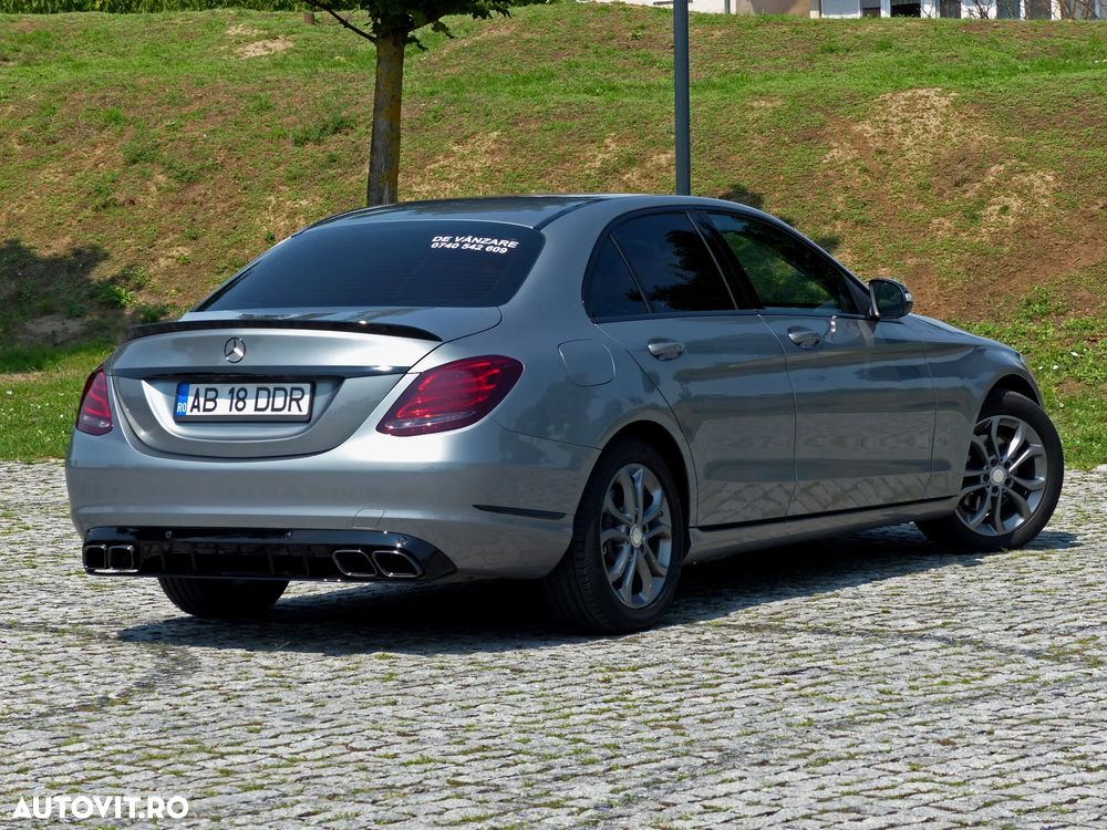Mercedes-Benz C - 7