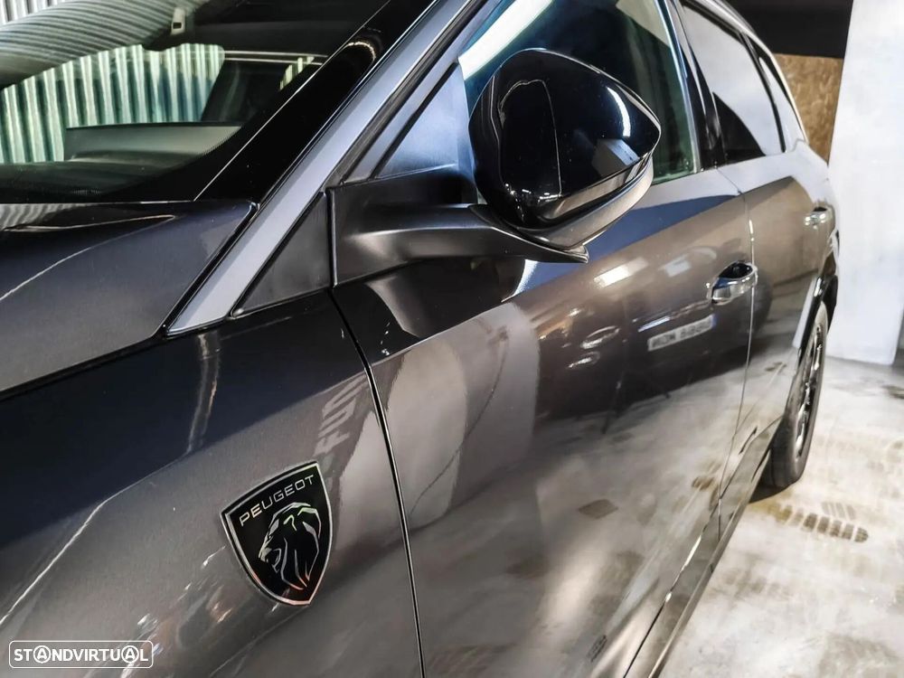 Peugeot E-5008 73 kWh GT - 9