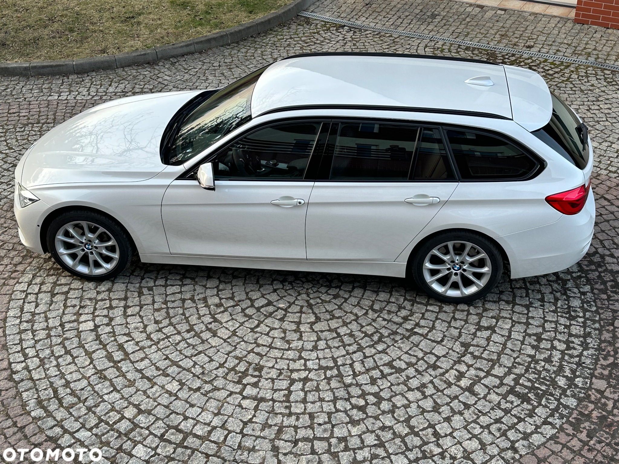 BMW Seria 3 335d Touring xDrive Luxury Line - 12