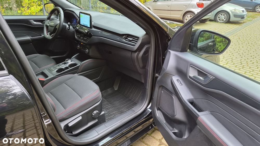 Ford Kuga 2.5 FHEV FWD ST-Line - 18