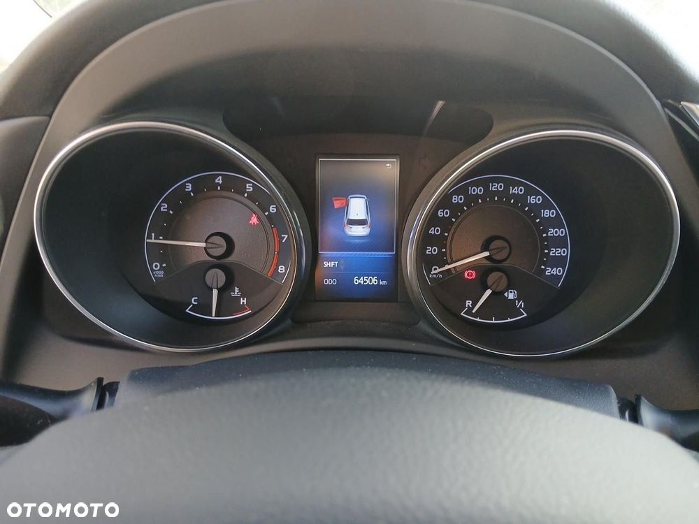 Toyota Auris 1.6 Premium Comfort - 27