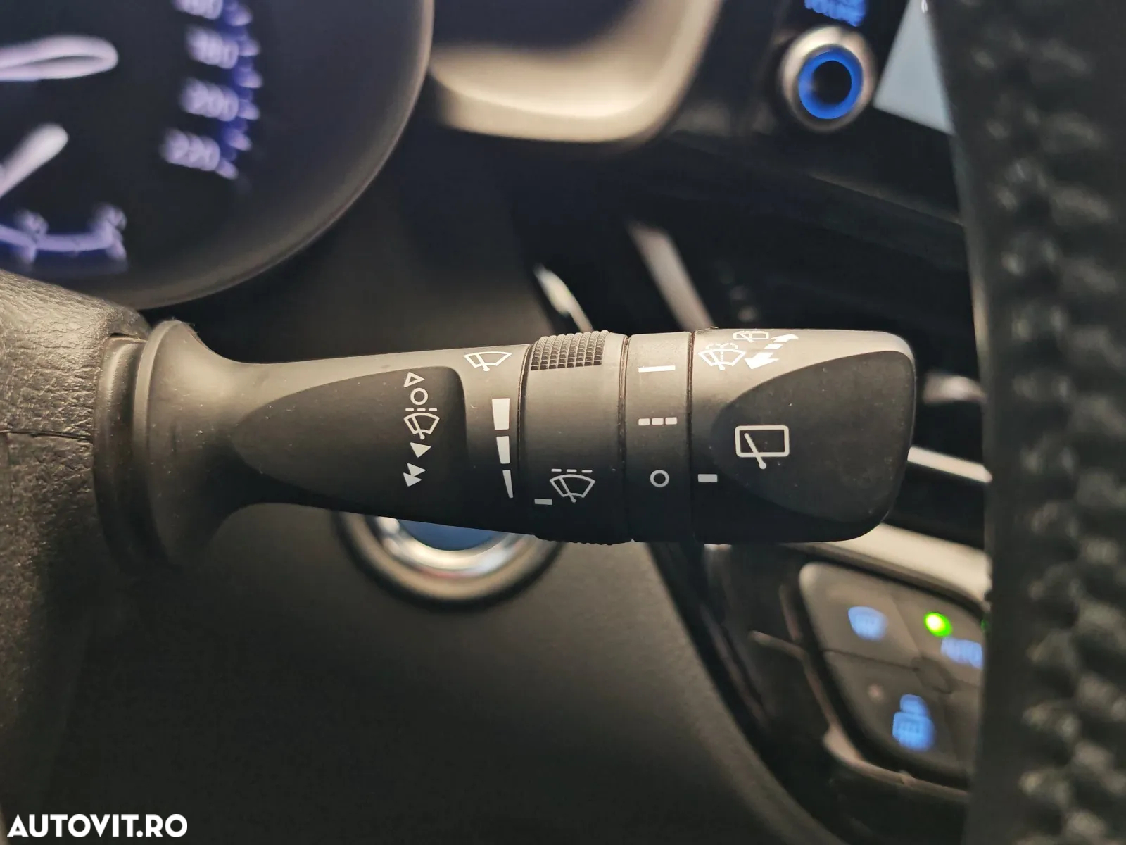 Toyota C-HR 1.8 HSD 122 CP 4x2 CVT Style - 14
