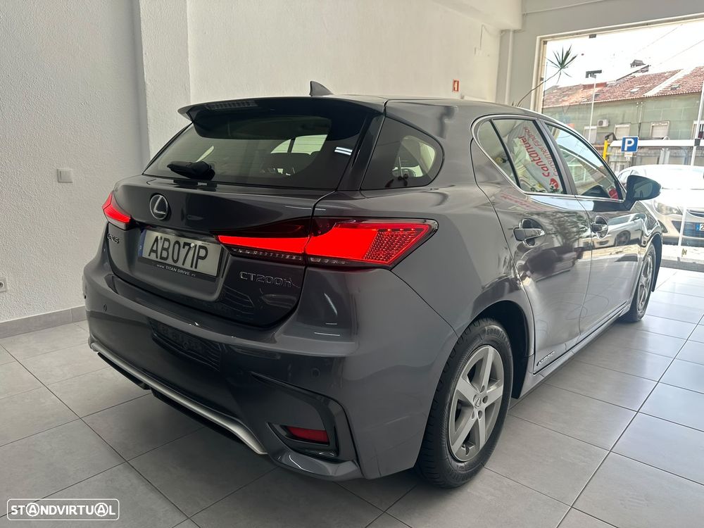 Lexus CT 200h Business - 6