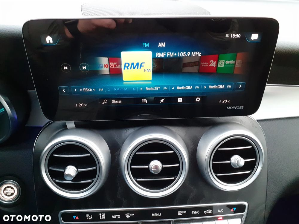 Mercedes-Benz GLC 200 4Matic 9G-TRONIC AMG Line - 32