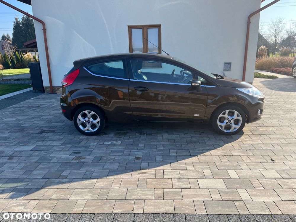 Ford Fiesta 1.4 Titanium EU6 - 10