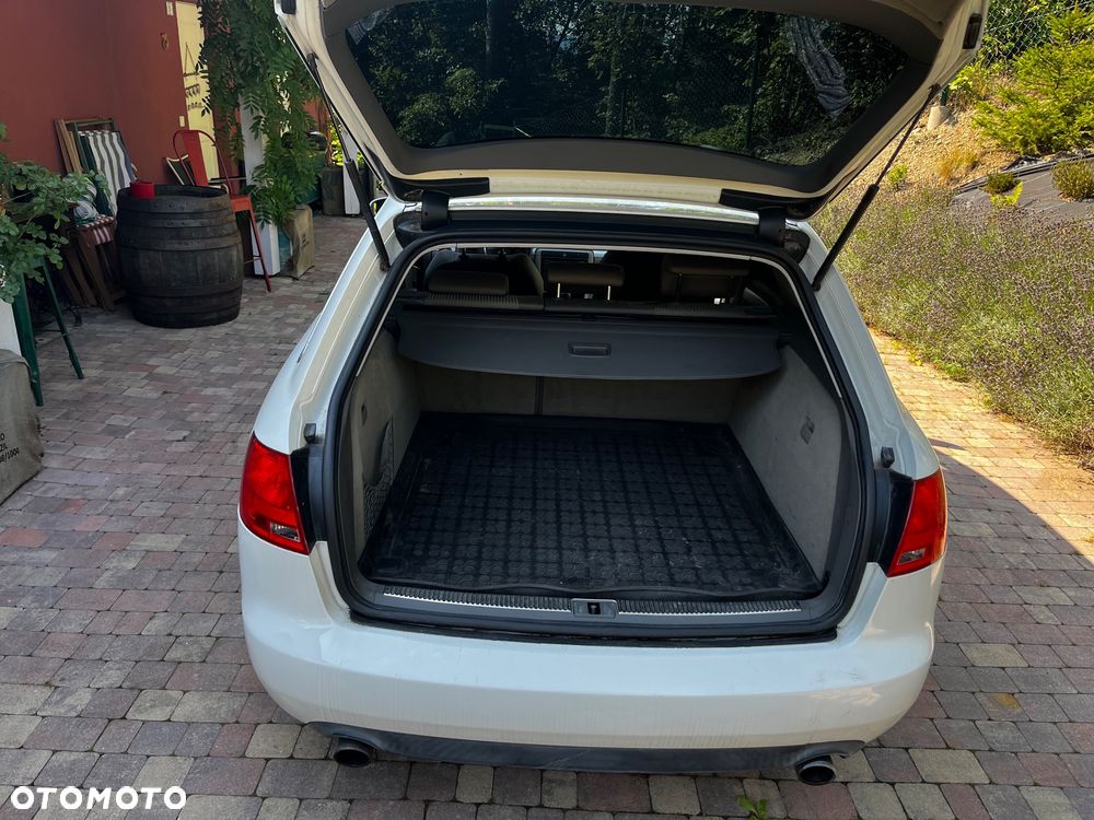 Audi A4 Avant 1.8T Quattro - 4