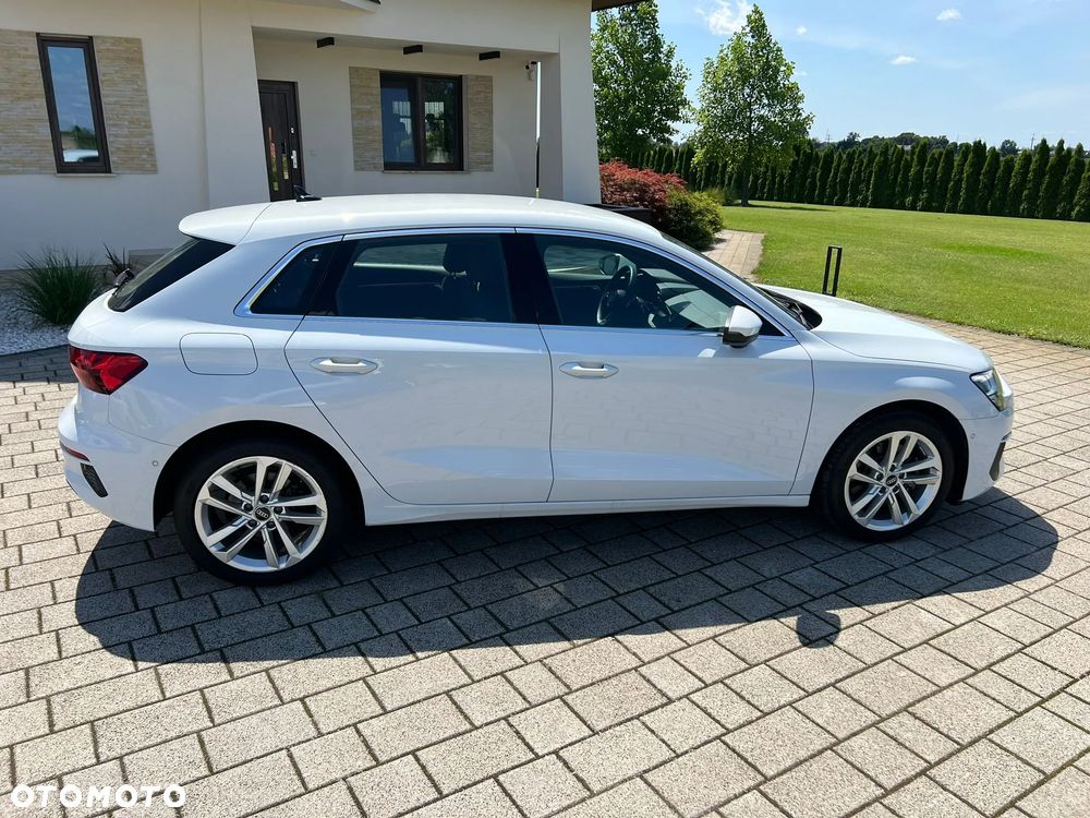 Audi A3 Sportback - 3