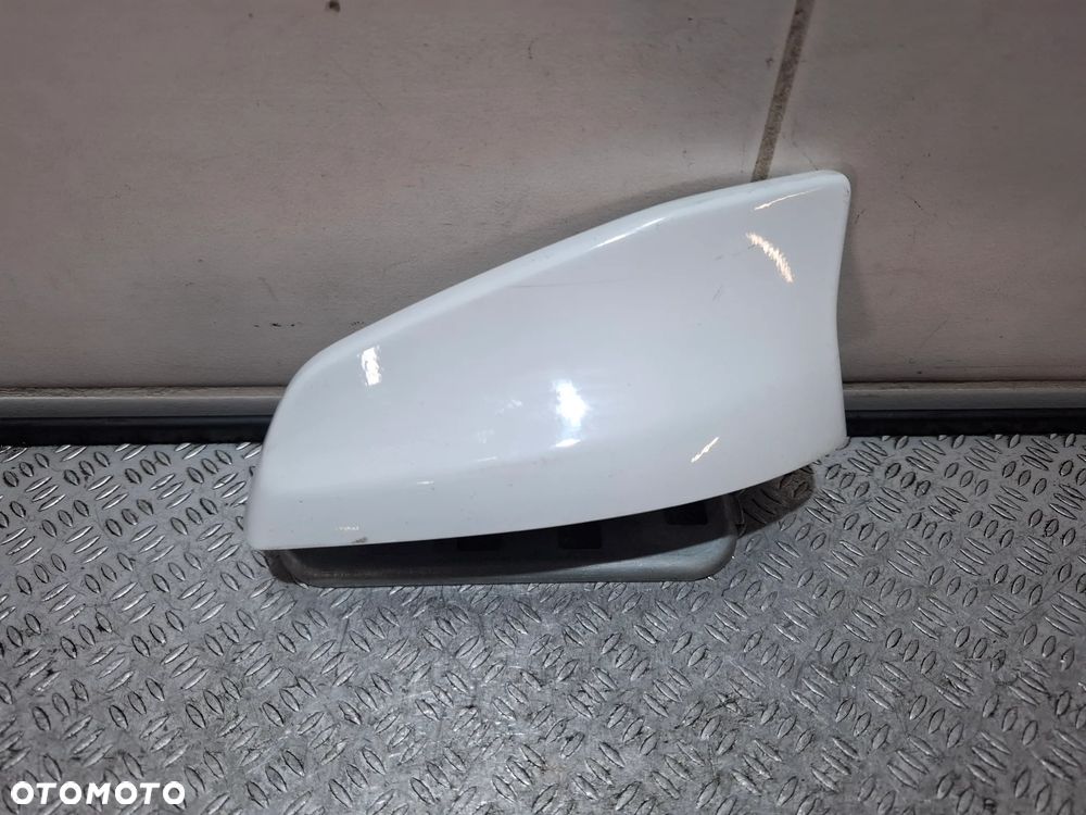 Antena dachowa Jaguar F-pace 2018 rok nr FW9319C089DB - 2
