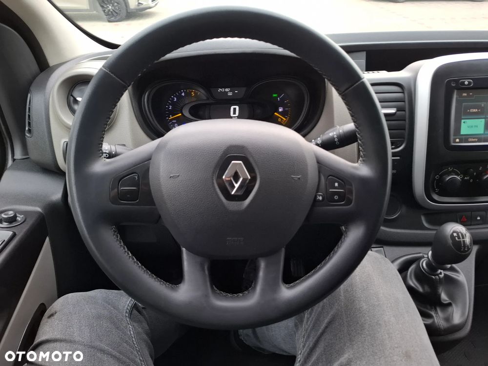 Renault Trafic 2017 LONG 1.6DCI 125KM KLIMA 3OSOBOWY - 19