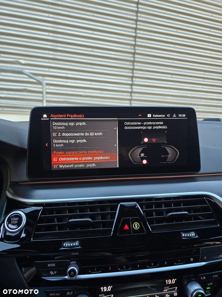 BMW Seria 5 520d xDrive MHEV M Sport sport - 26