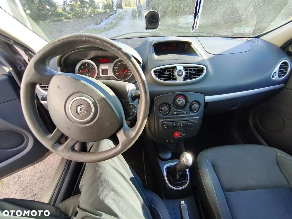 Renault Clio 1.5 dCi Dynamique - 4
