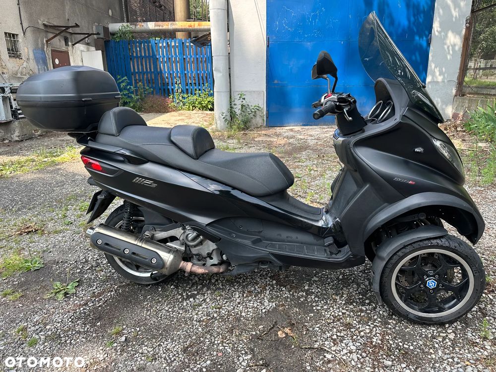 Piaggio MP-3 - 4