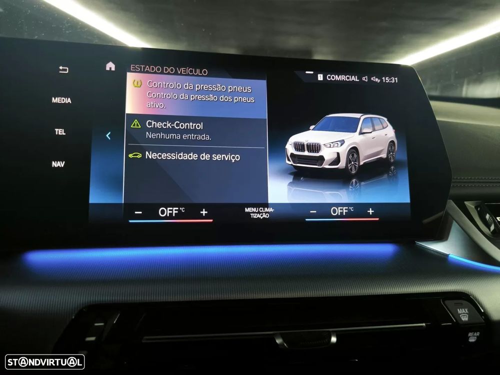 BMW iX1 xDrive30 Pack Desportivo M - 32