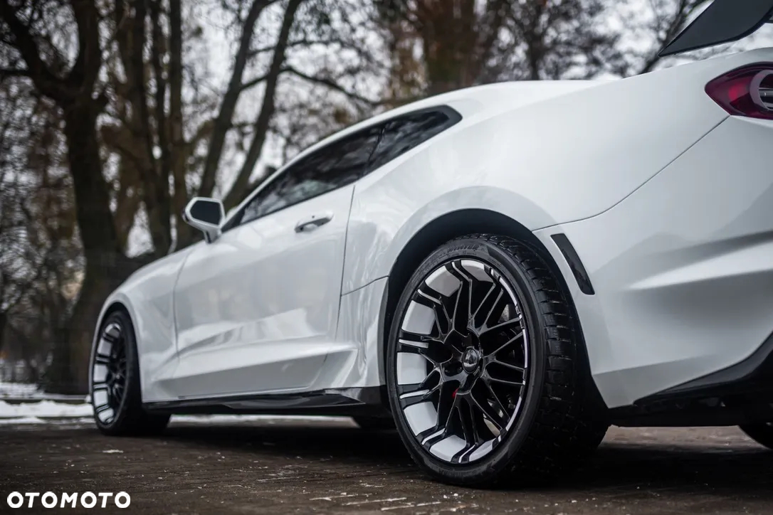 Chevrolet Camaro - 2