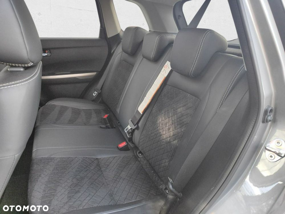 Suzuki Vitara - 24