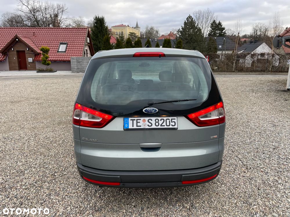 Ford Galaxy 2.0 TDCi Ambiente - 6