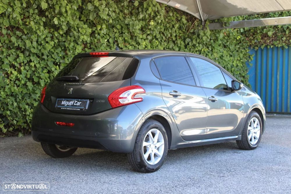 Peugeot 208 1.2 VTi Active — fotografia 8