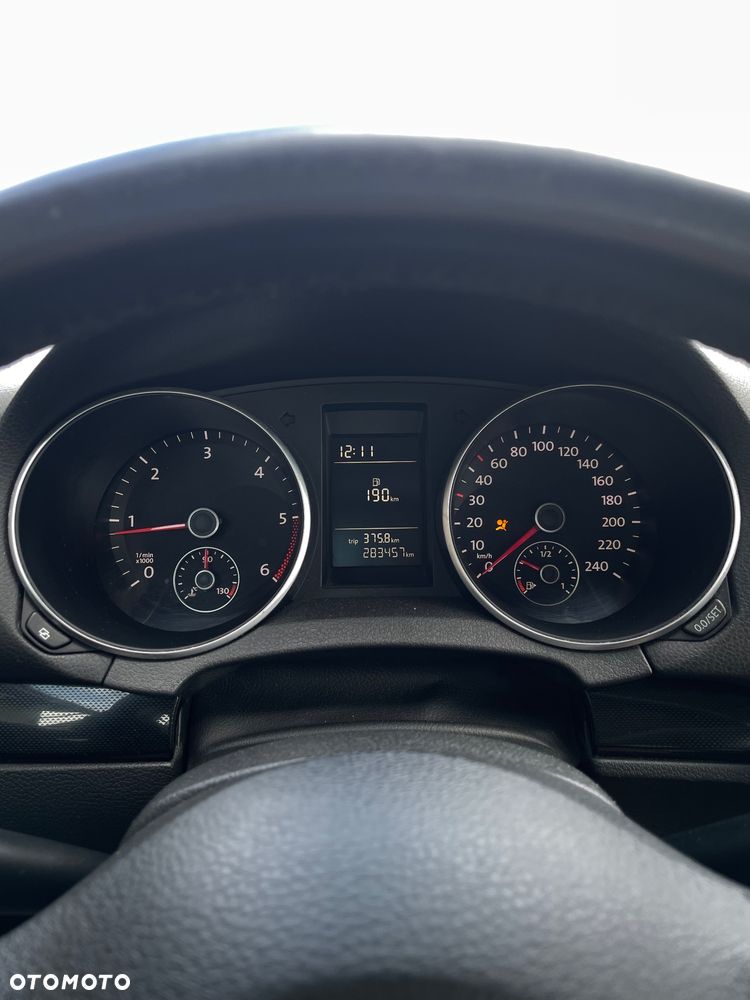 Volkswagen Golf - 15