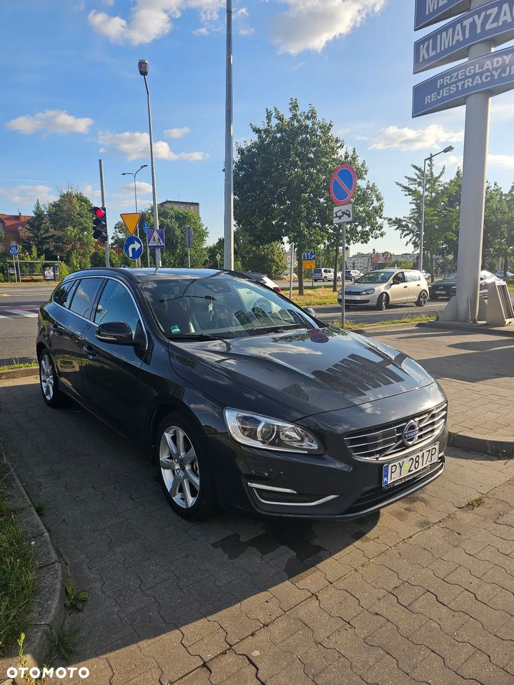 Volvo V60 Cross Country D4 Drive-E Momentum - 2