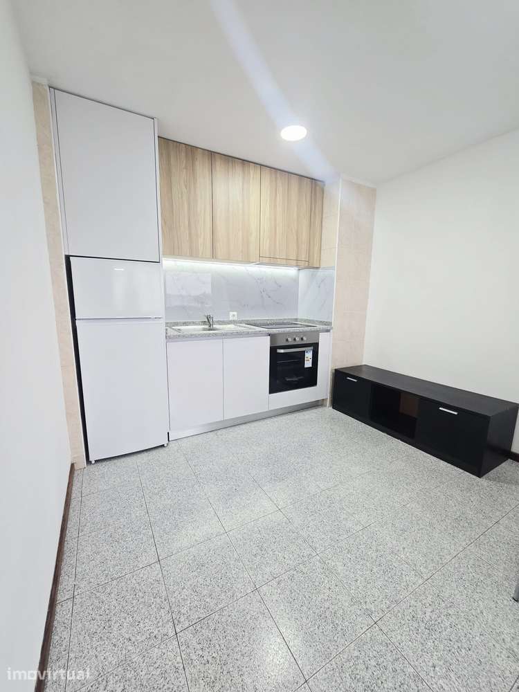Apartamento T1 na Senhora da Hora ( próximo ao metro) - Grande imagem: 4/8
