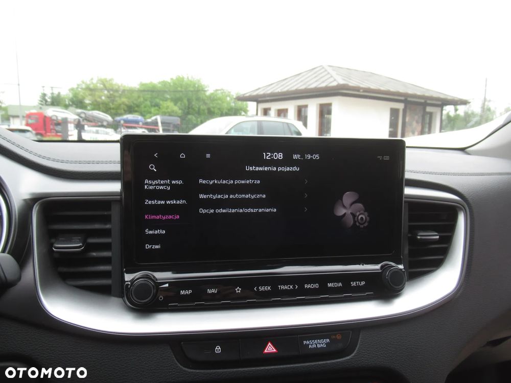 Kia Ceed 1.5 T-GDI M - 26