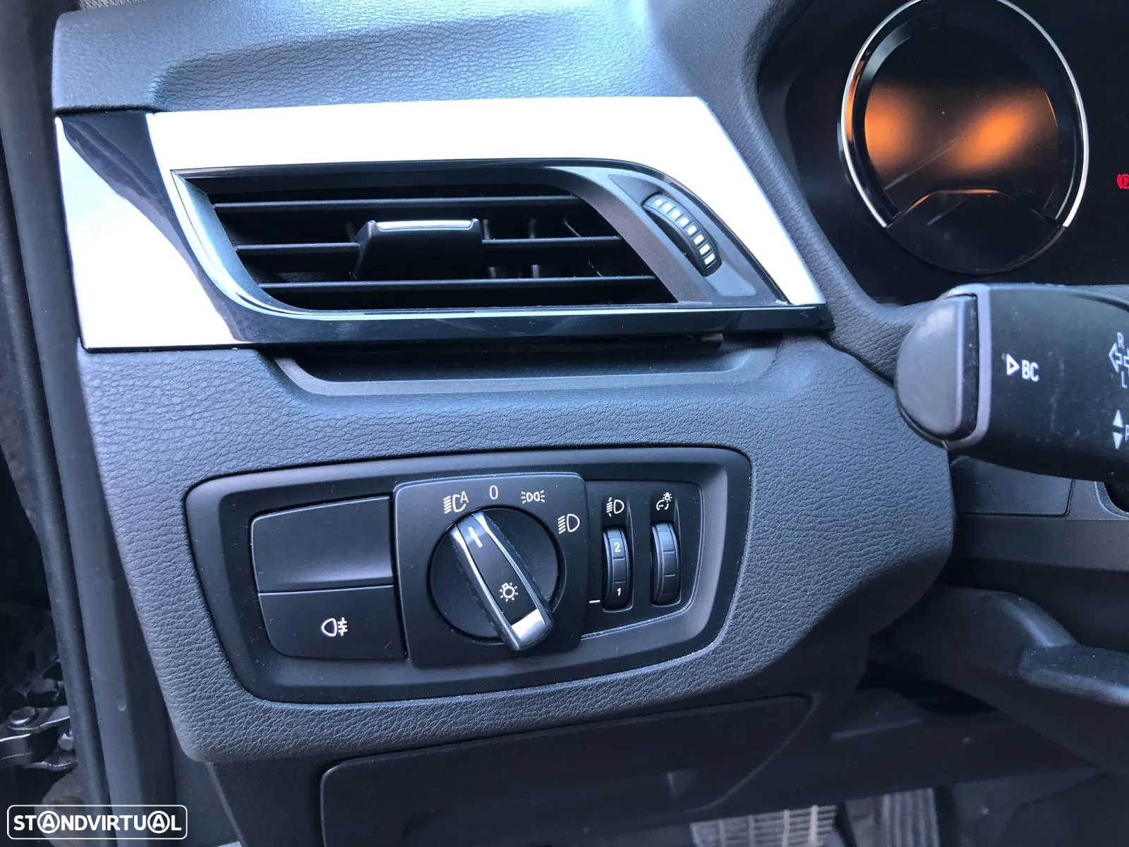 BMW X1 16 d sDrive Auto Advantage - 24