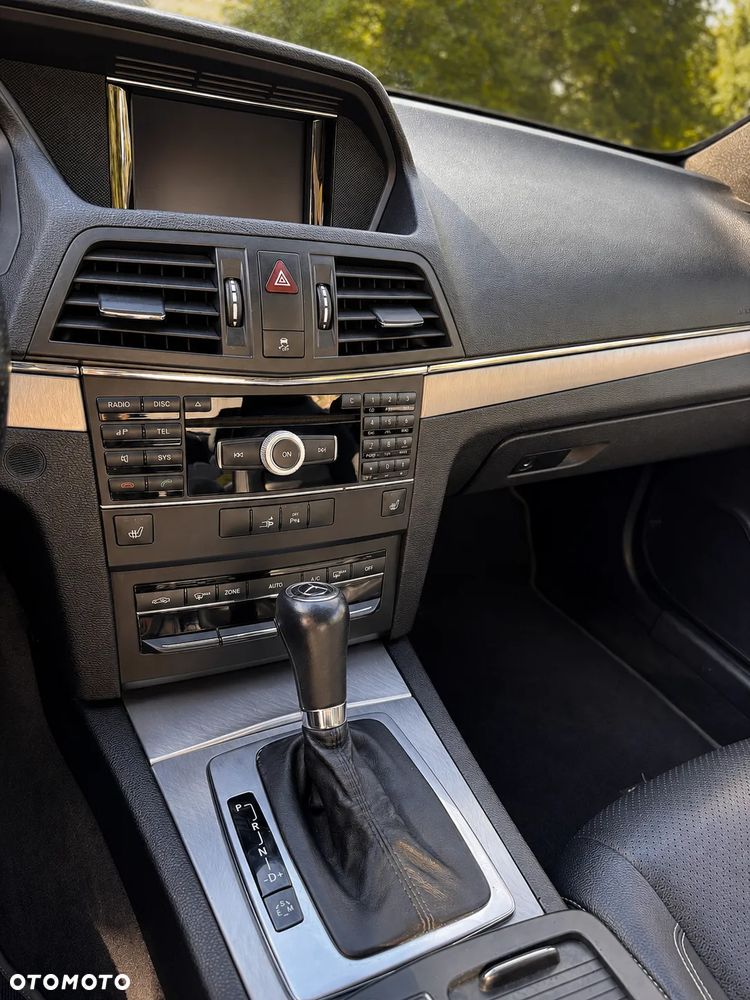 Mercedes-Benz Klasa E 250 CGI BlueEffICIENCY - 14