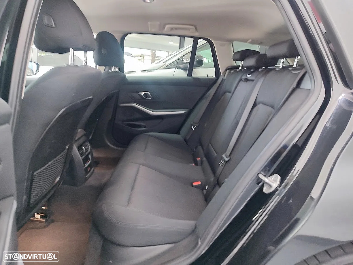 BMW 320 e Touring Corporate Edition Auto - 11