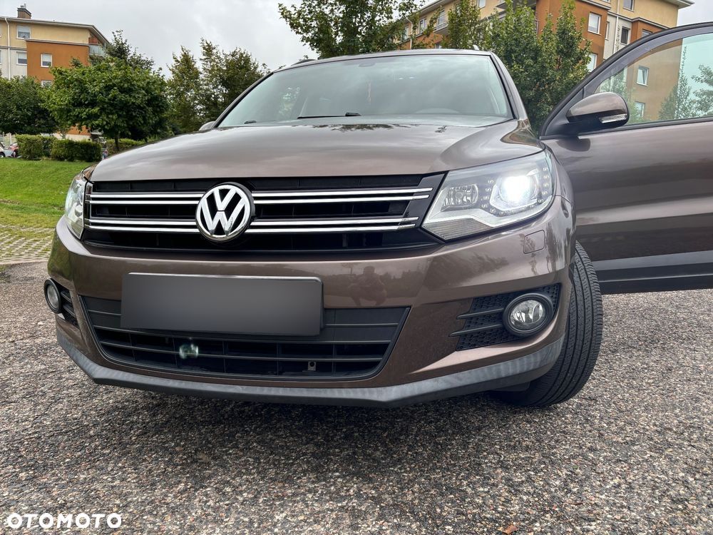 Volkswagen Tiguan 2.0 TDI DPF BlueMotion Technology Exclusive - 10