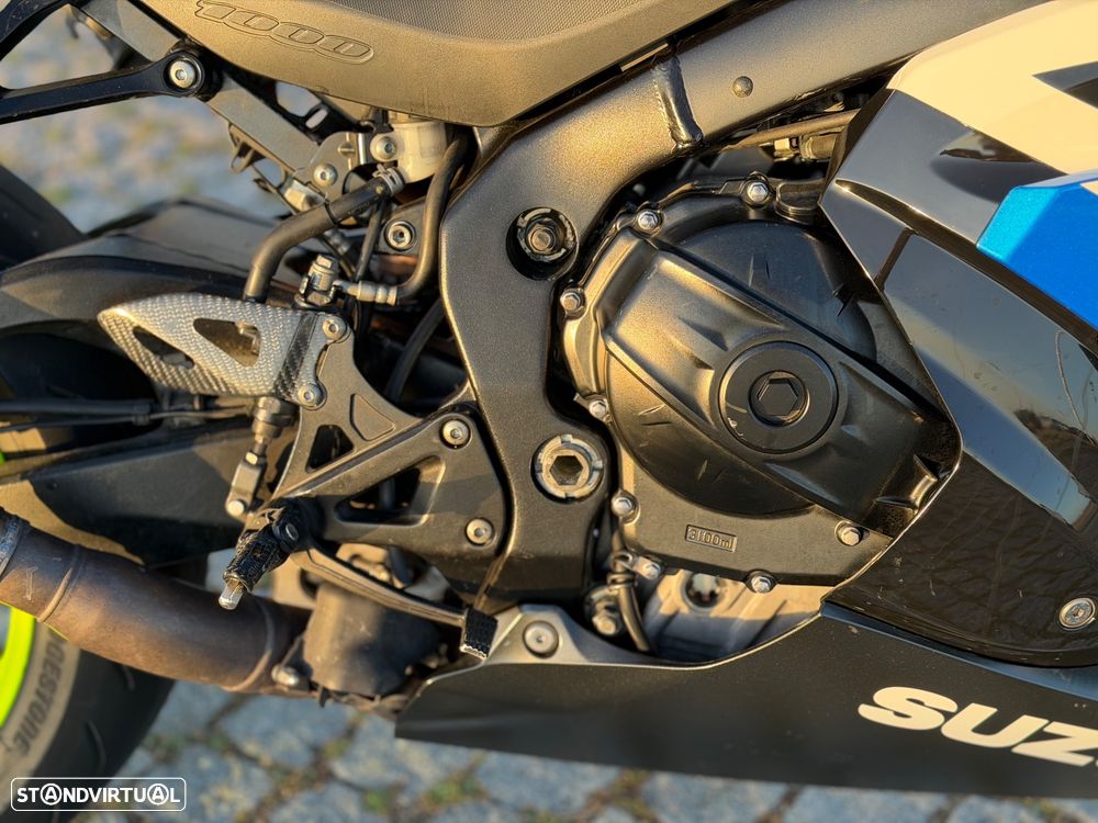 Suzuki GSX 1000R - 13