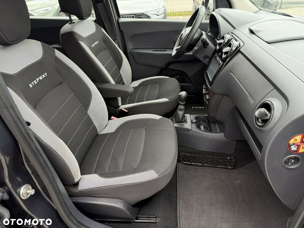 Dacia Lodgy dCi 110 Stepway - 13