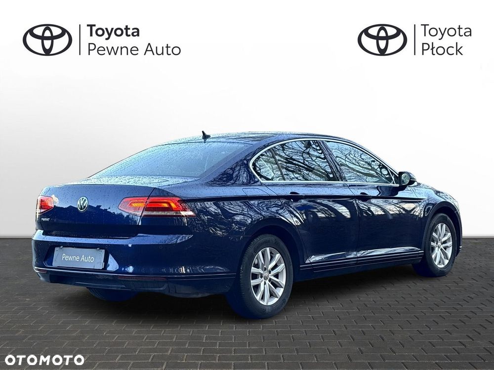 Volkswagen Passat - 5