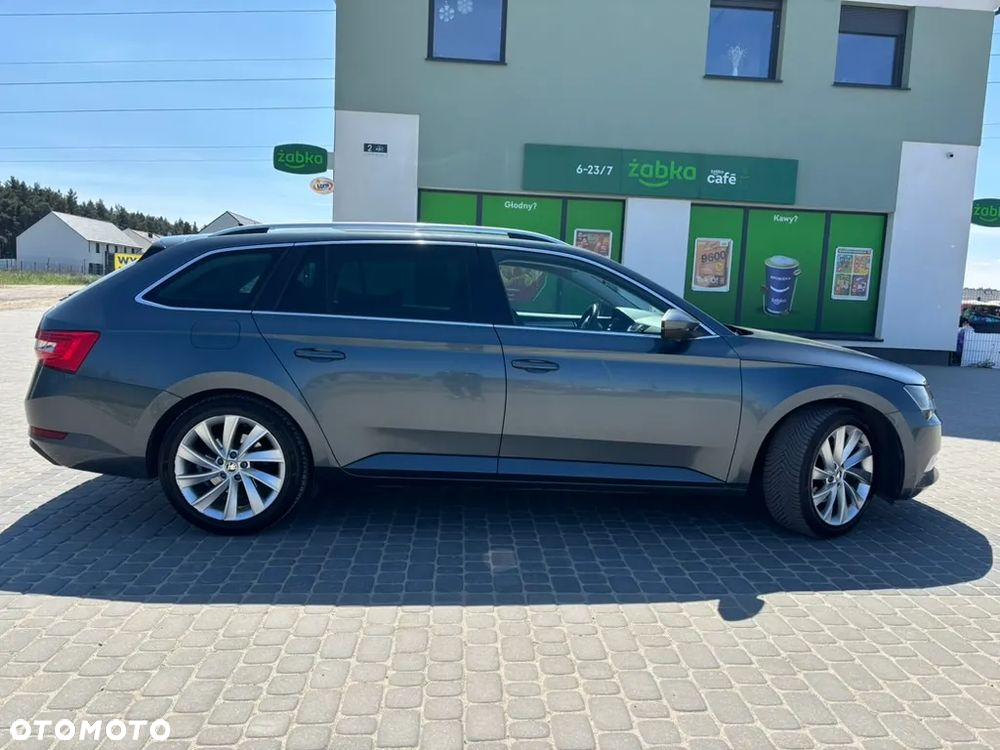 Skoda Superb 2.0 TDI Ambition - 4