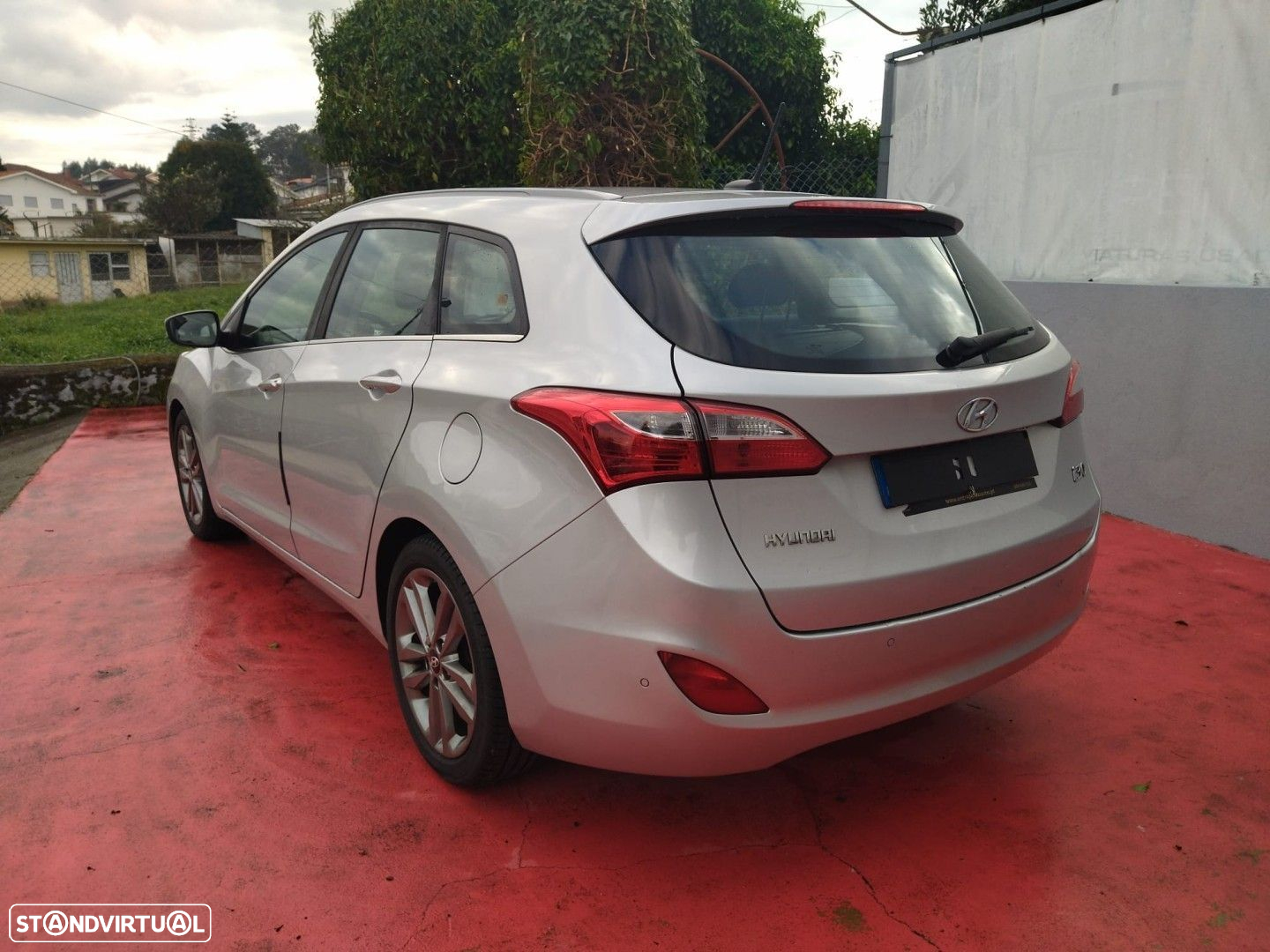 Hyundai i30 SW 1.6 CRDi Blue Comfort Auto AC+J17 - 4