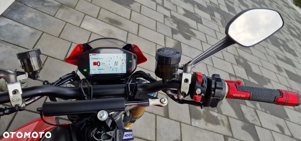Ducati Monster - 17