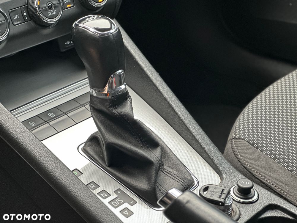 Skoda Octavia 1.6 TDI Elegance DSG - 13