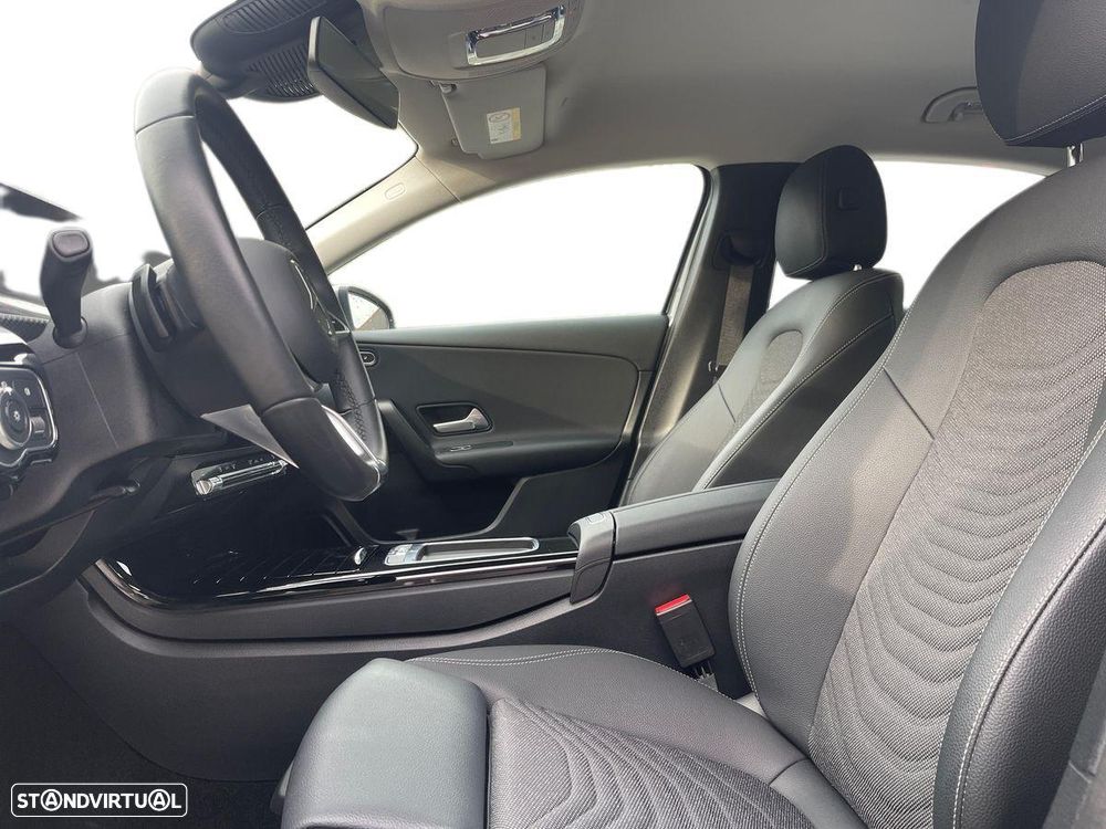 Mercedes-Benz A 200 Standard - 12