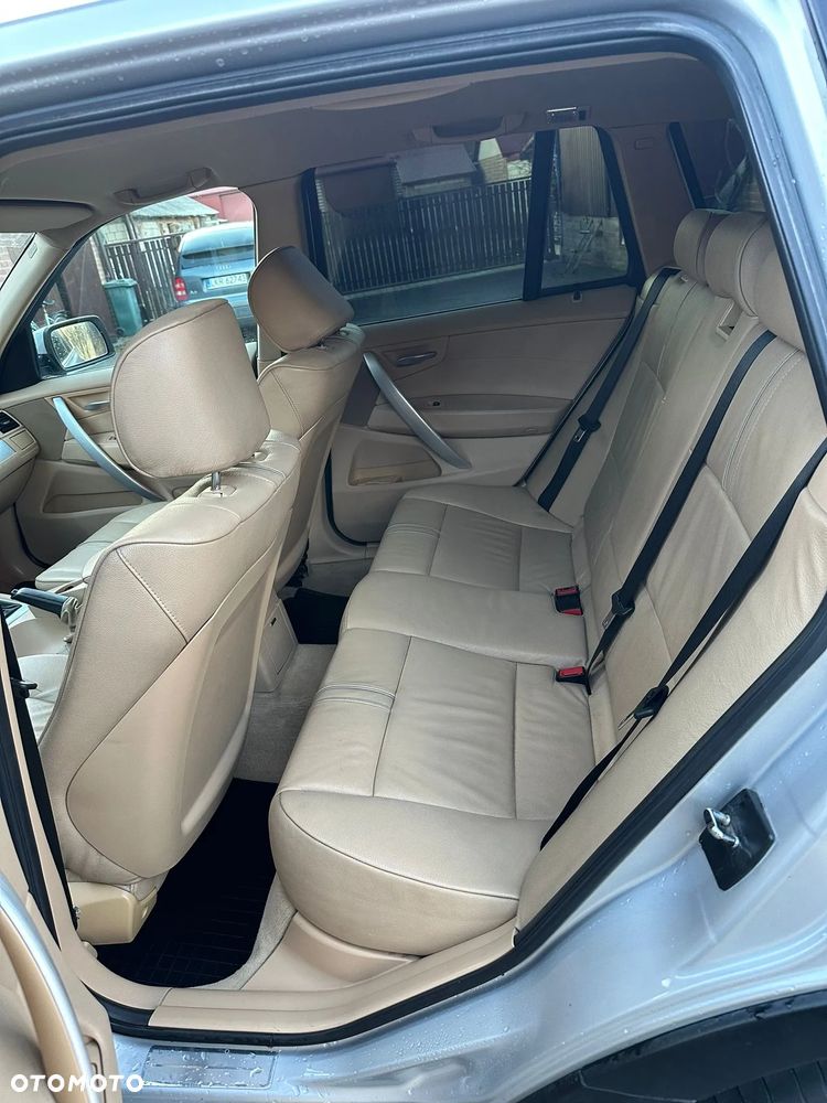 BMW X3 3.0d - 8