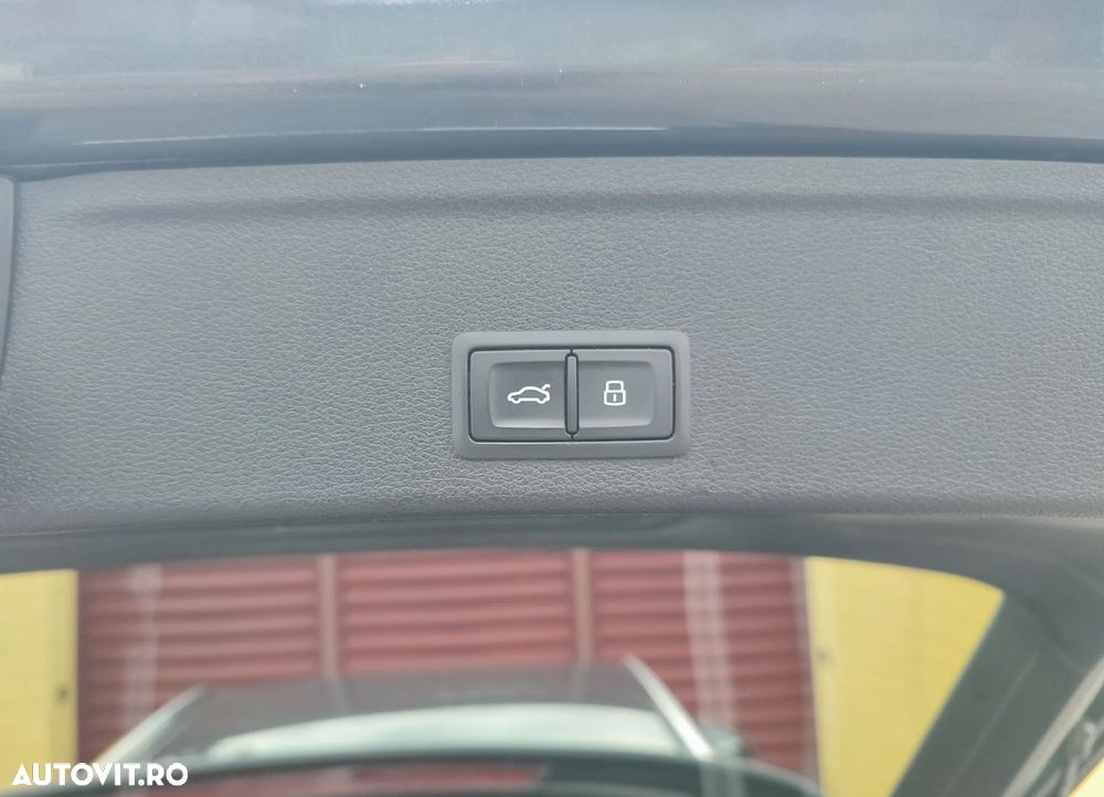 Audi A4 Avant 2.0 TDI quattro Stronic - 14