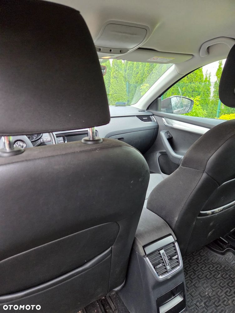 Skoda Octavia 1.4 TSI Ambition - 24