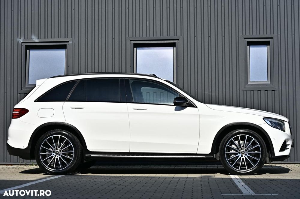 Mercedes-Benz GLC 250 d 4MATIC 9G-TRONIC AMG Line - 22