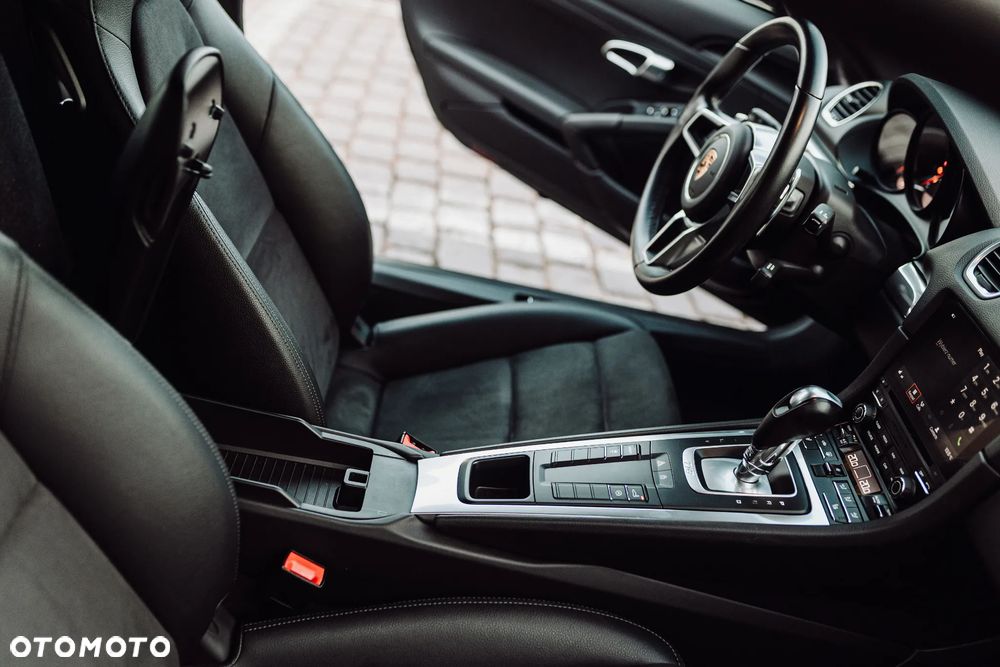 Porsche 718 Cayman GPF PDK - 31