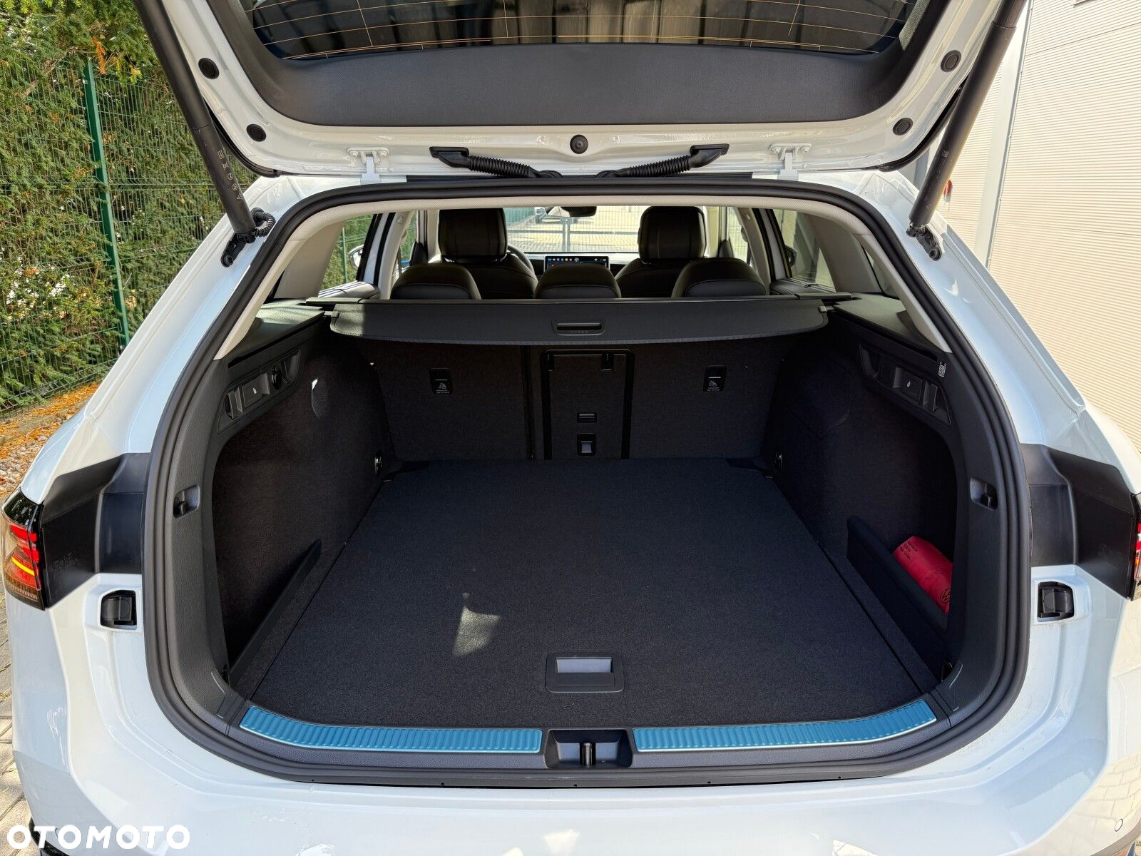 Volkswagen Passat - 16