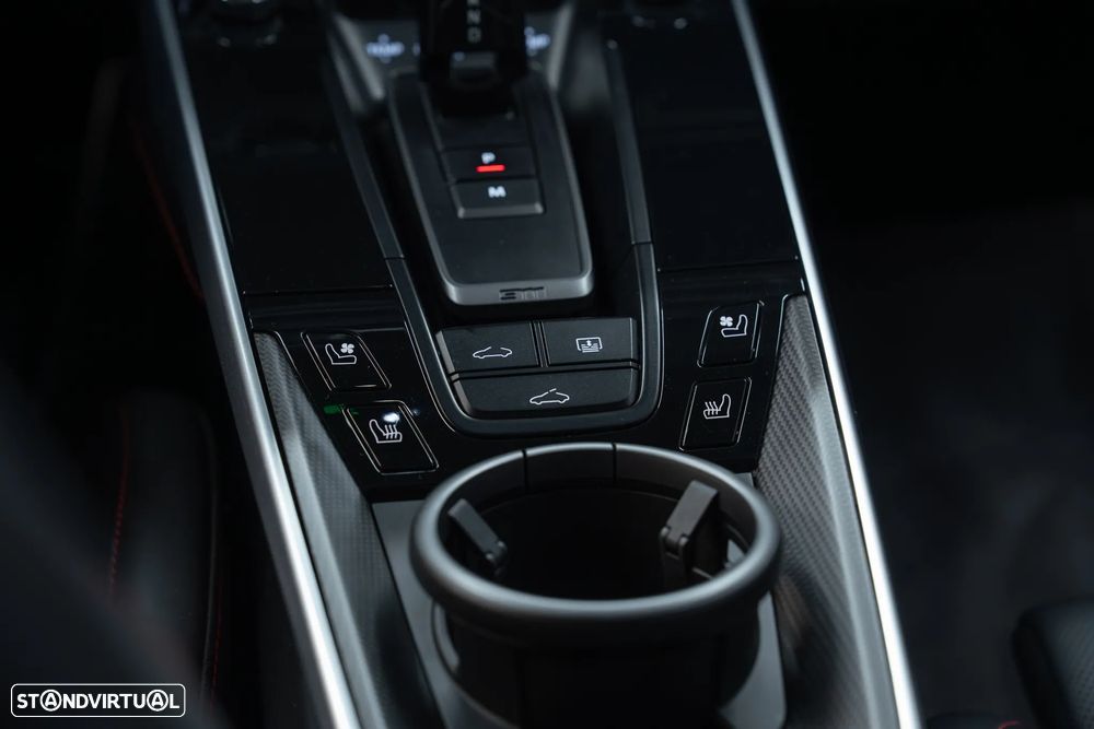 Porsche 911 (992) Turbo S - 22